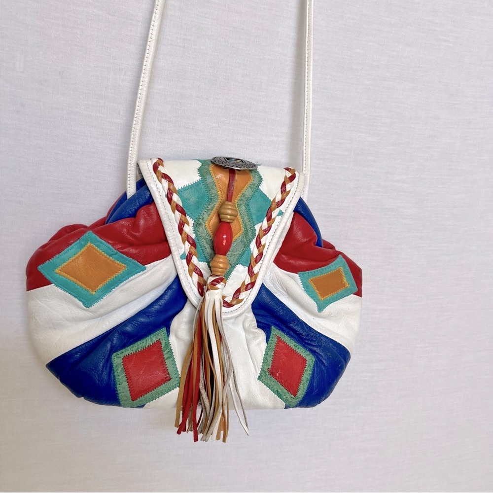 Colorful Geometric Women's Southwestern 80s Triangle Crossbody Bag